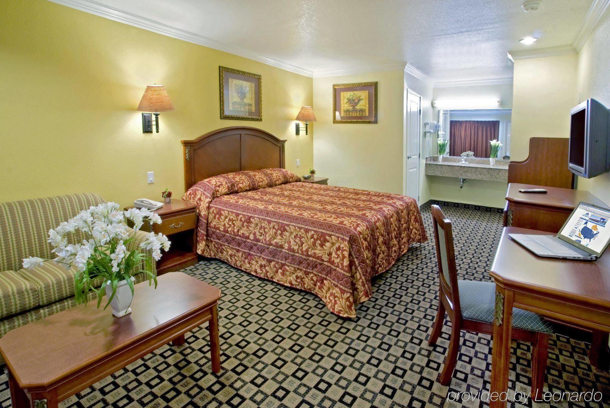 Americas Best Value Inn Сан Бернардино Стая снимка