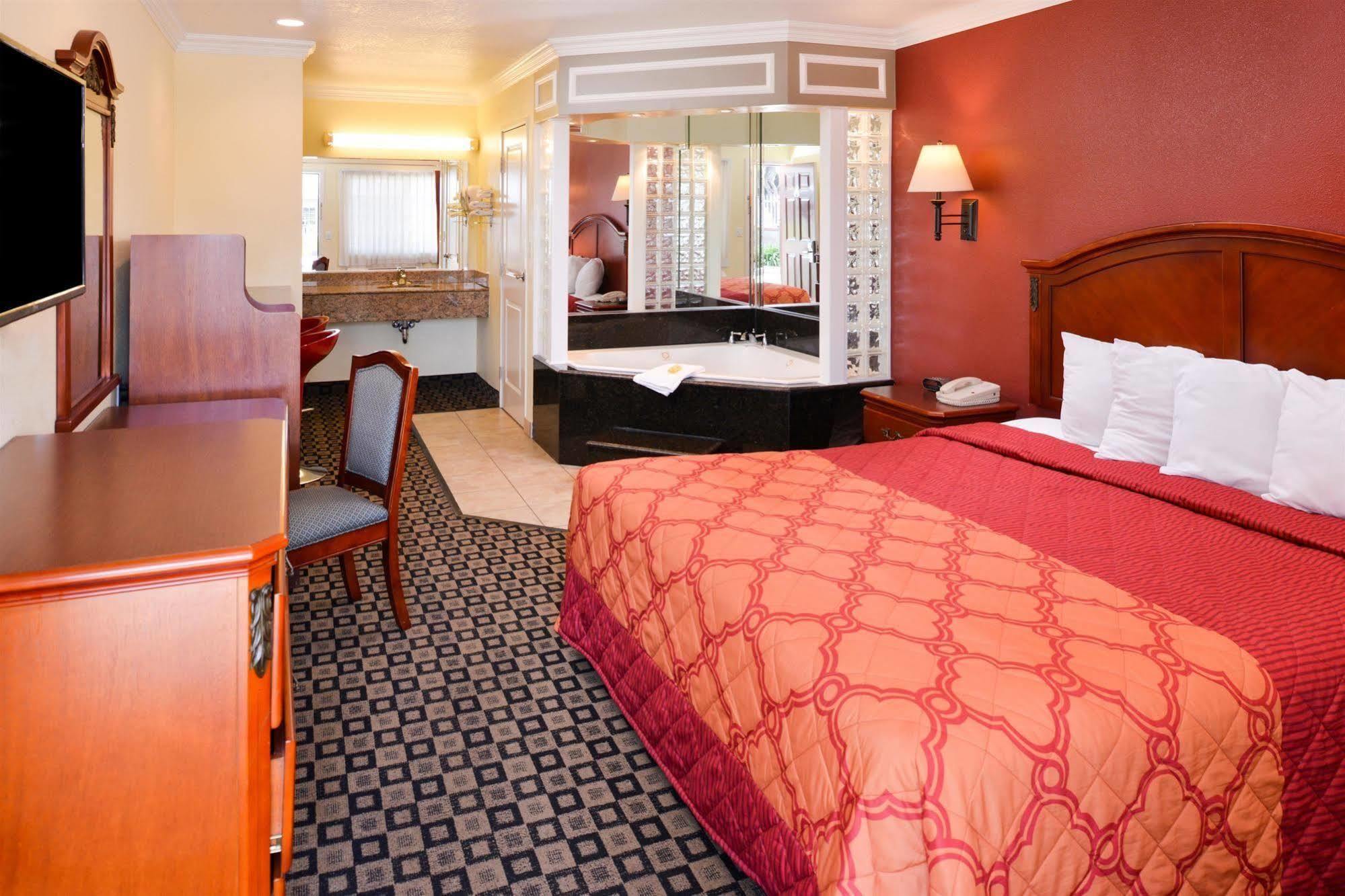 Americas Best Value Inn Сан Бернардино Екстериор снимка